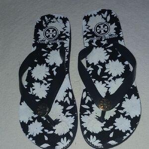 Tory Burch Black and White Floral Logo Flip Flop Sandals sz.7